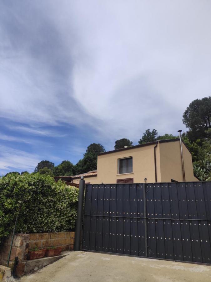 Casa Vacanze Villa Baronessa Cefalù Kültér fotó